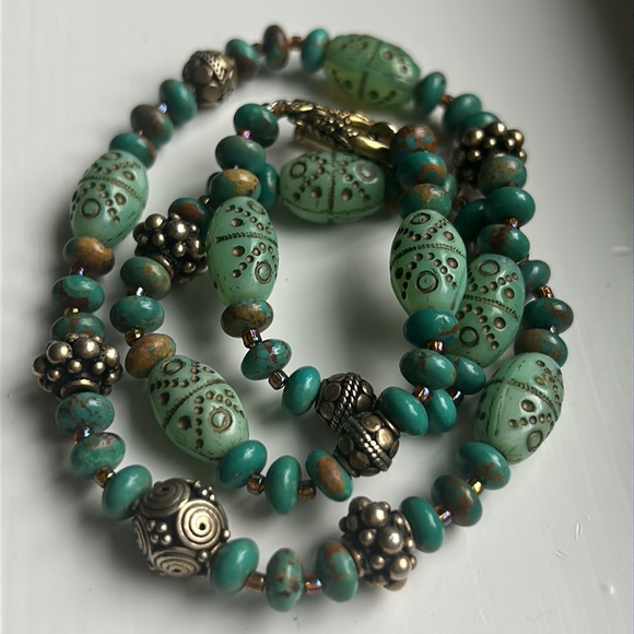 VTG Turquoise, Goldball Metal Bead and others with gold metal Toggle closure - Picture 4 of 5